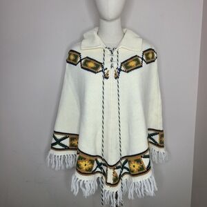 Vintage‎ 70s Carol Brent Montgomery Ward Cape Shawl Poncho Fringe OS Aztec